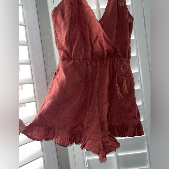 Olivaceous Rustic Ruffle Romper (Size: Medium) - Picture 2 of 8
